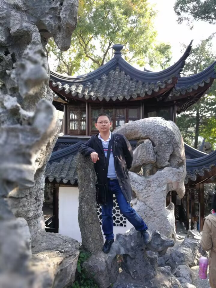 杨仁华.jpg