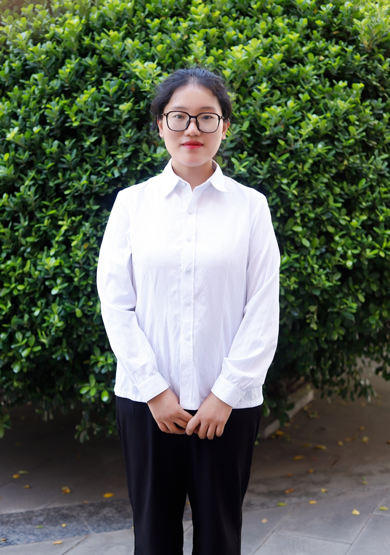 李正琼.jpg 李正琼.jpg